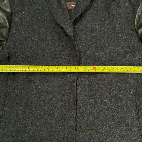 Danier Genuine Leather & Wool Jacket/Coatigan w/Snaps - Picture 9 of 9